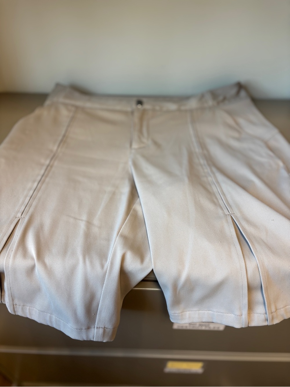 Oakley Women's Light Beige Performance Athletic Shorts